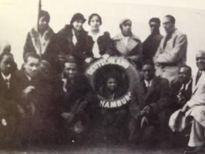 Aboard the German ship Deutschland, Oliver (front row, far right) and Bertha (back row, third from left) leave for the Soviet Union. Other members of the group include George Tynes and Joseph Roane. (Photo: Backstory.org/Yelena Khanga)