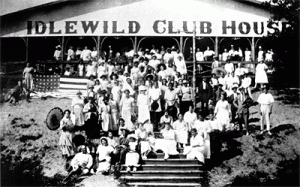  Resorters at the Idlewild Club House, ca. 1926. (Photo: MSU/Ben C. Wilson)