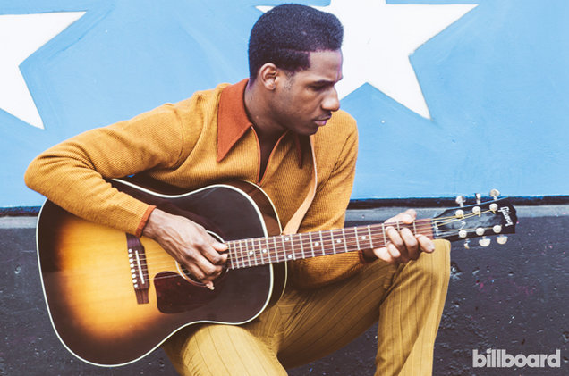 leon-bridges-bb20-2015-billboard-04-650